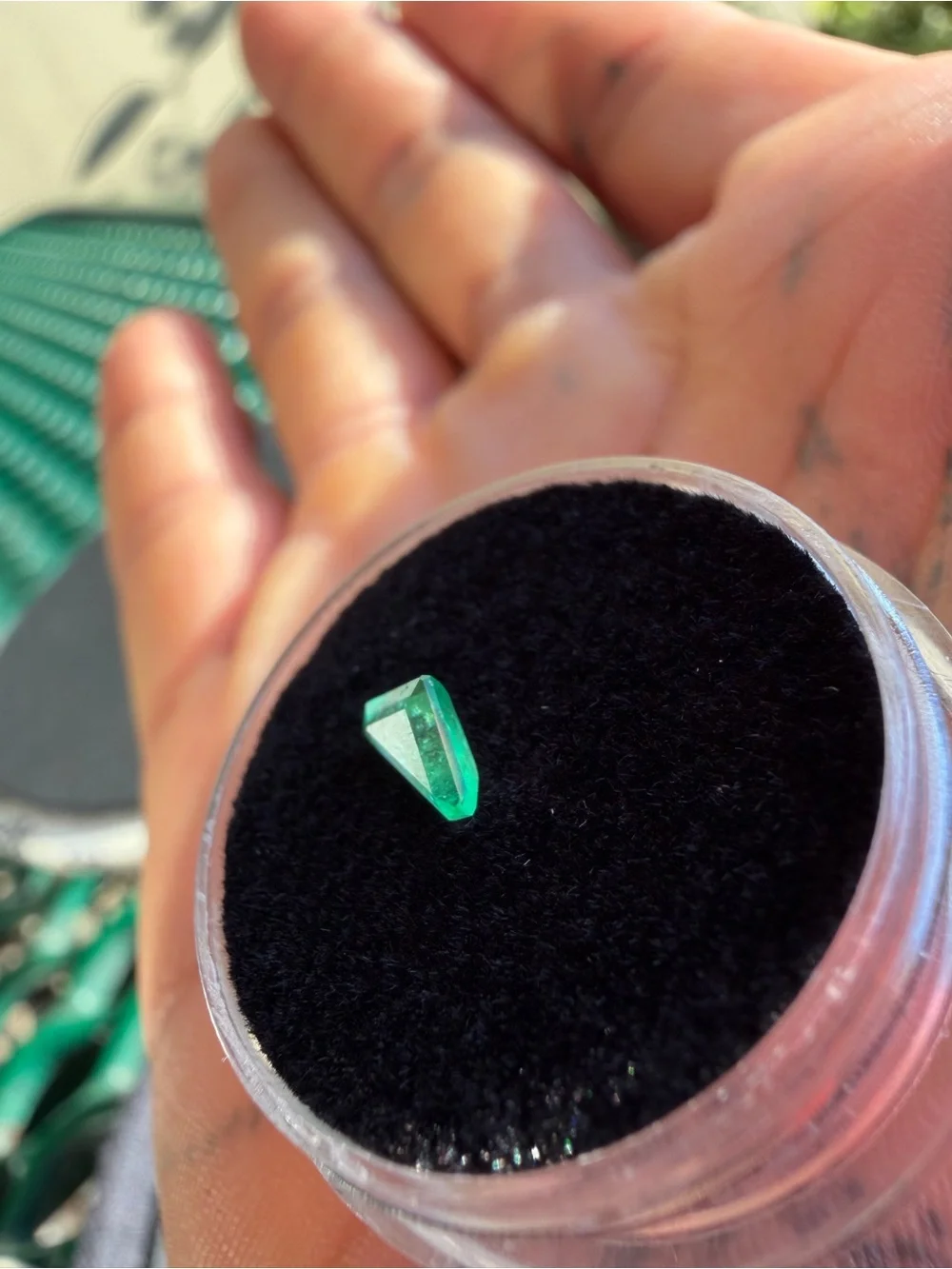 Emerald natural colombian
